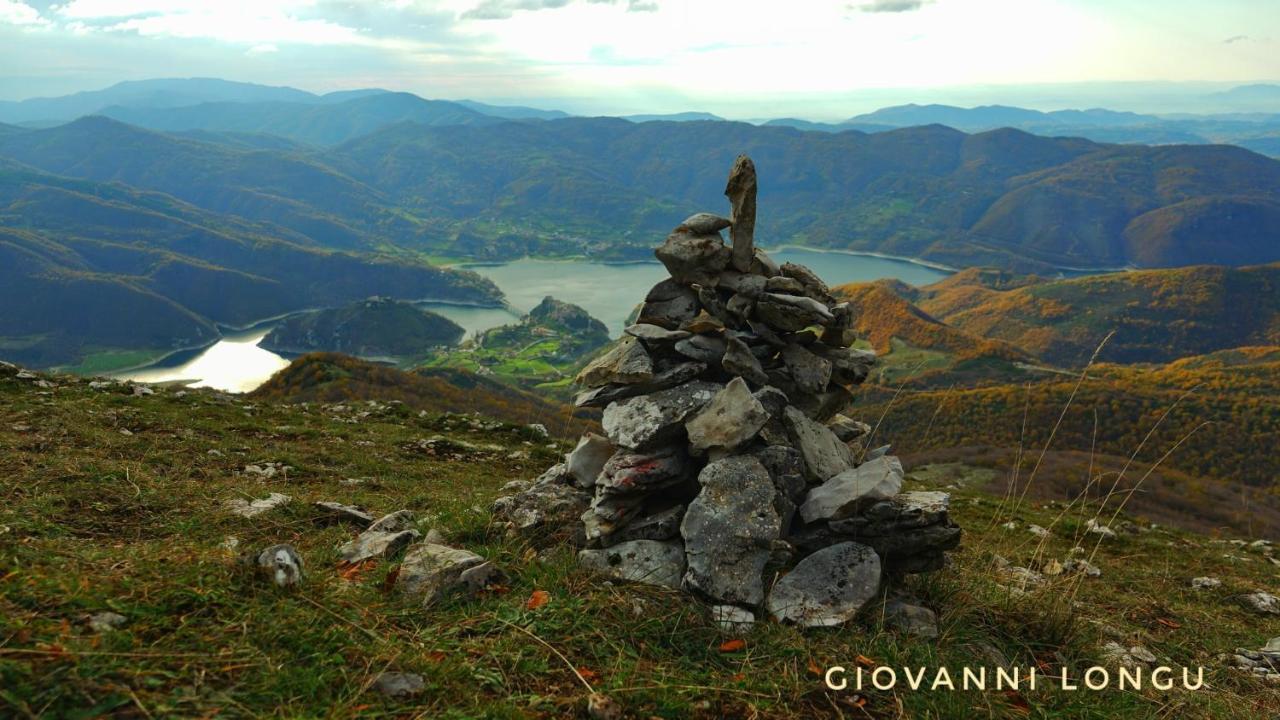 La Terrazza Sul Lago Turano Castel di Tora Exterior foto